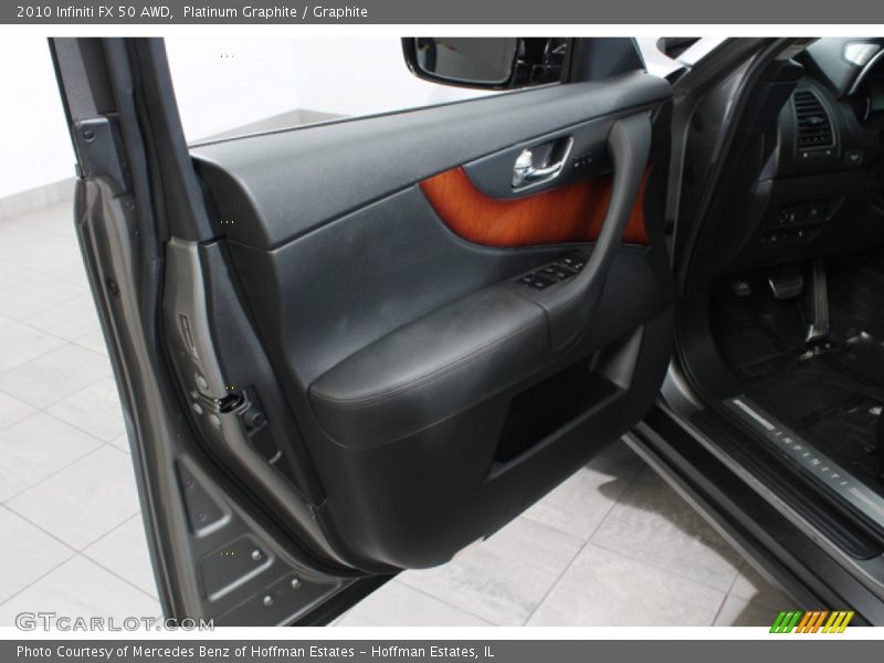 Door Panel of 2010 FX 50 AWD