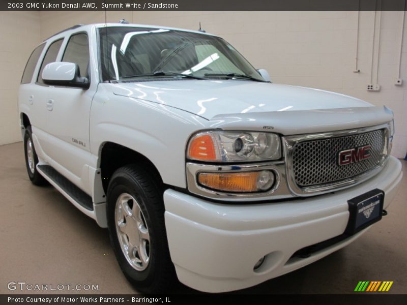 Summit White / Sandstone 2003 GMC Yukon Denali AWD