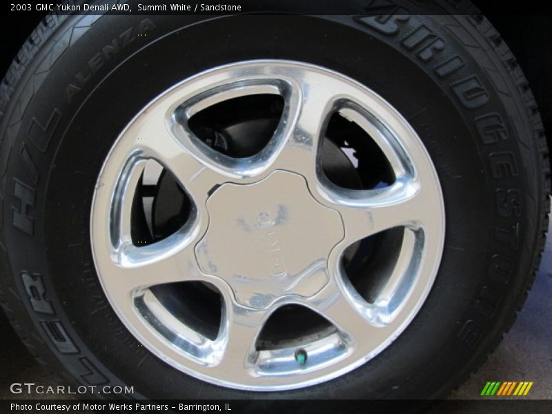 Summit White / Sandstone 2003 GMC Yukon Denali AWD