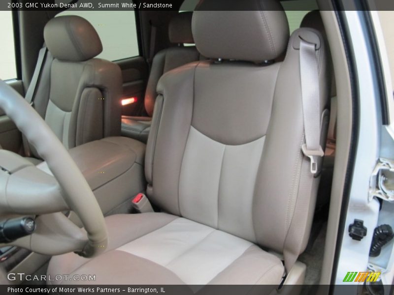 Summit White / Sandstone 2003 GMC Yukon Denali AWD