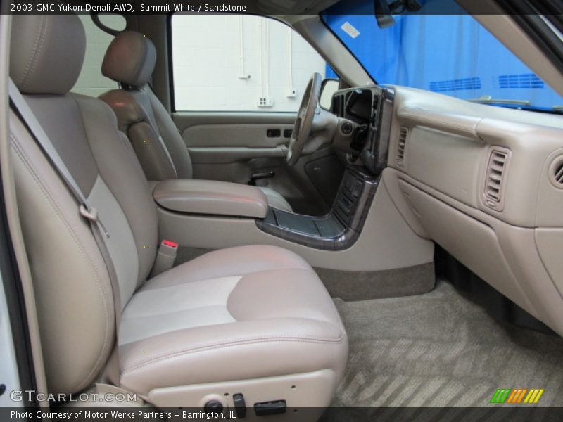 Summit White / Sandstone 2003 GMC Yukon Denali AWD