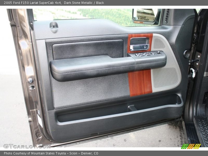 Dark Stone Metallic / Black 2005 Ford F150 Lariat SuperCab 4x4