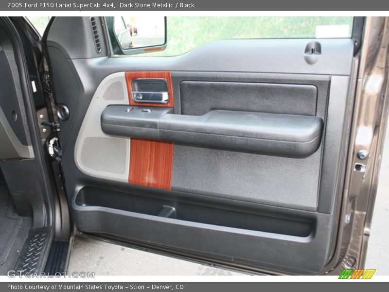 Dark Stone Metallic / Black 2005 Ford F150 Lariat SuperCab 4x4