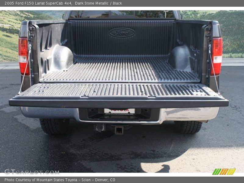 Dark Stone Metallic / Black 2005 Ford F150 Lariat SuperCab 4x4