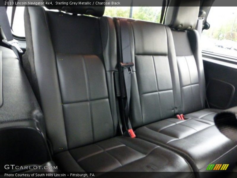 Sterling Grey Metallic / Charcoal Black 2010 Lincoln Navigator 4x4