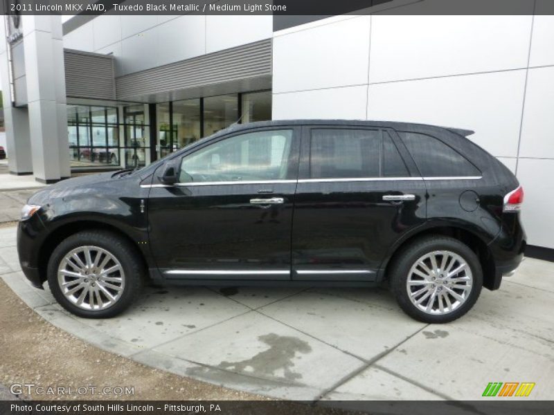Tuxedo Black Metallic / Medium Light Stone 2011 Lincoln MKX AWD