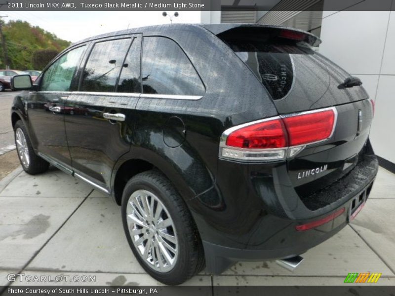 Tuxedo Black Metallic / Medium Light Stone 2011 Lincoln MKX AWD