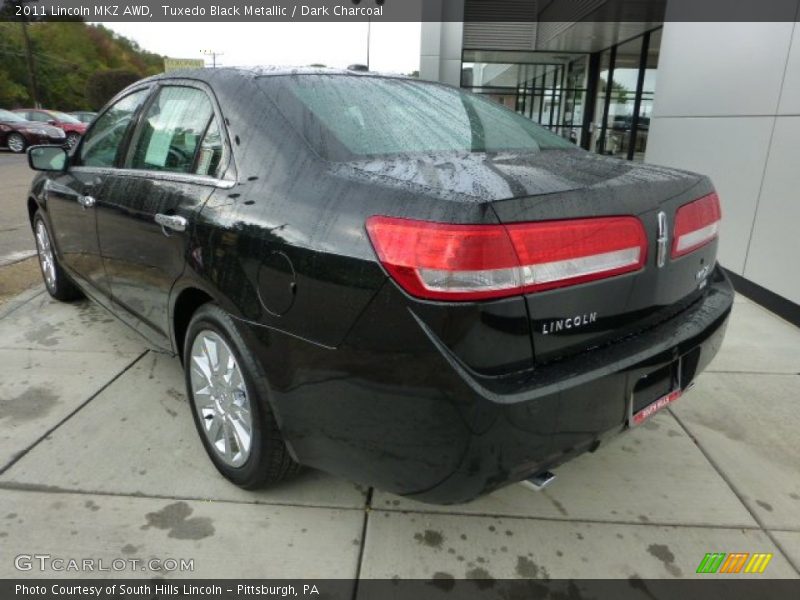 Tuxedo Black Metallic / Dark Charcoal 2011 Lincoln MKZ AWD