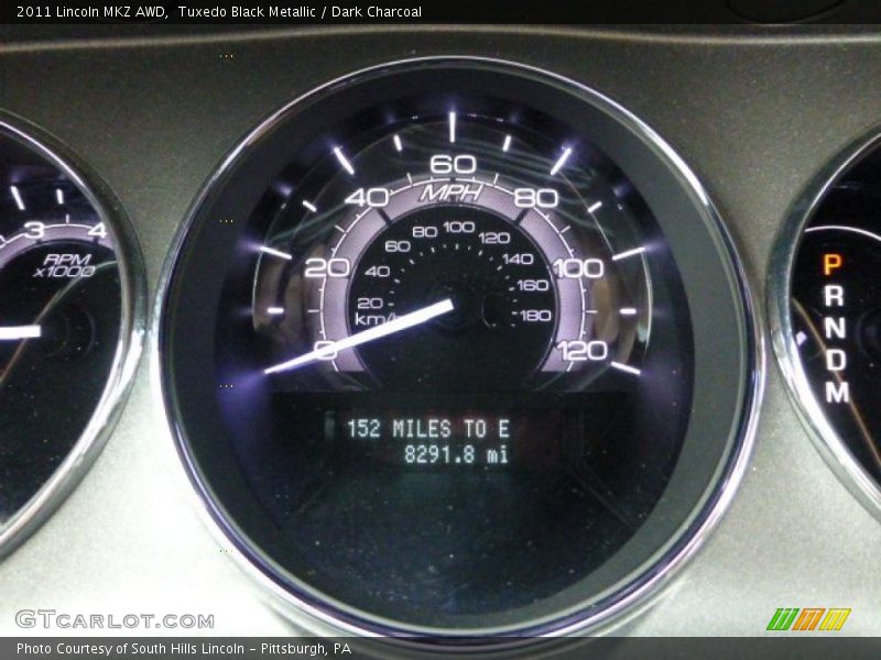 Tuxedo Black Metallic / Dark Charcoal 2011 Lincoln MKZ AWD