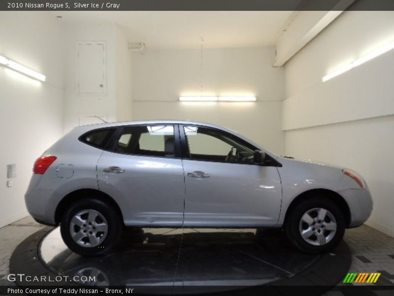 Silver Ice / Gray 2010 Nissan Rogue S
