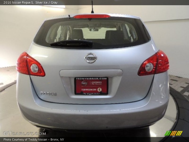 Silver Ice / Gray 2010 Nissan Rogue S