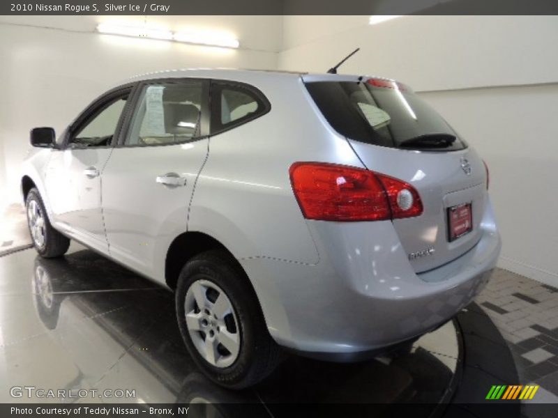 Silver Ice / Gray 2010 Nissan Rogue S