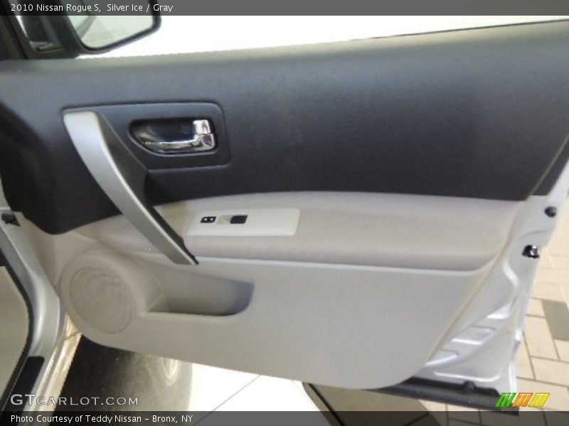 Silver Ice / Gray 2010 Nissan Rogue S