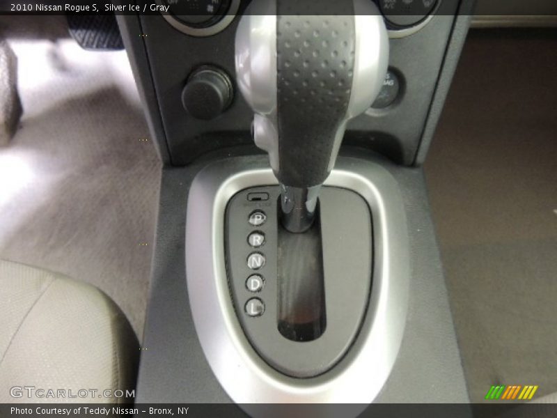 Silver Ice / Gray 2010 Nissan Rogue S