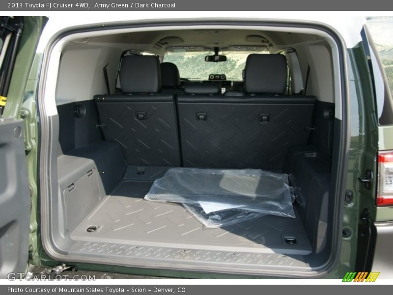  2013 FJ Cruiser 4WD Trunk