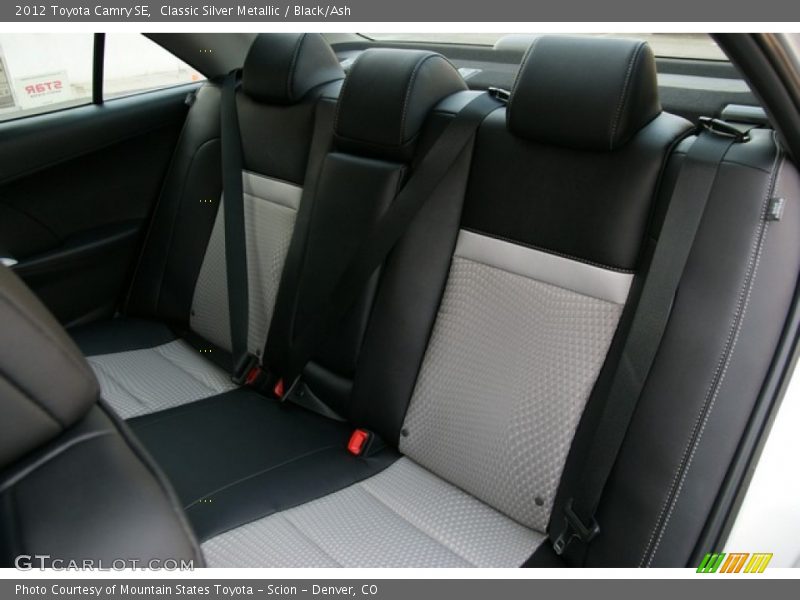 Classic Silver Metallic / Black/Ash 2012 Toyota Camry SE