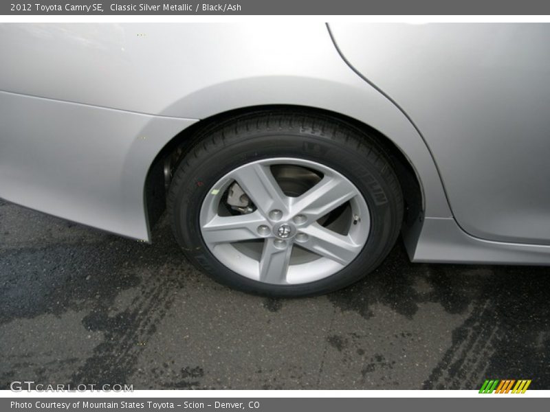 Classic Silver Metallic / Black/Ash 2012 Toyota Camry SE