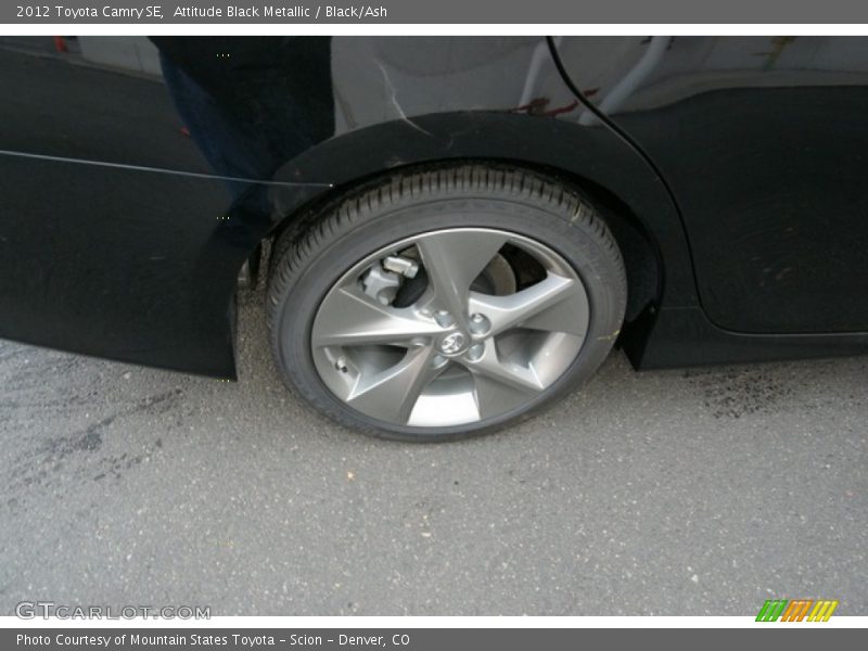 Attitude Black Metallic / Black/Ash 2012 Toyota Camry SE