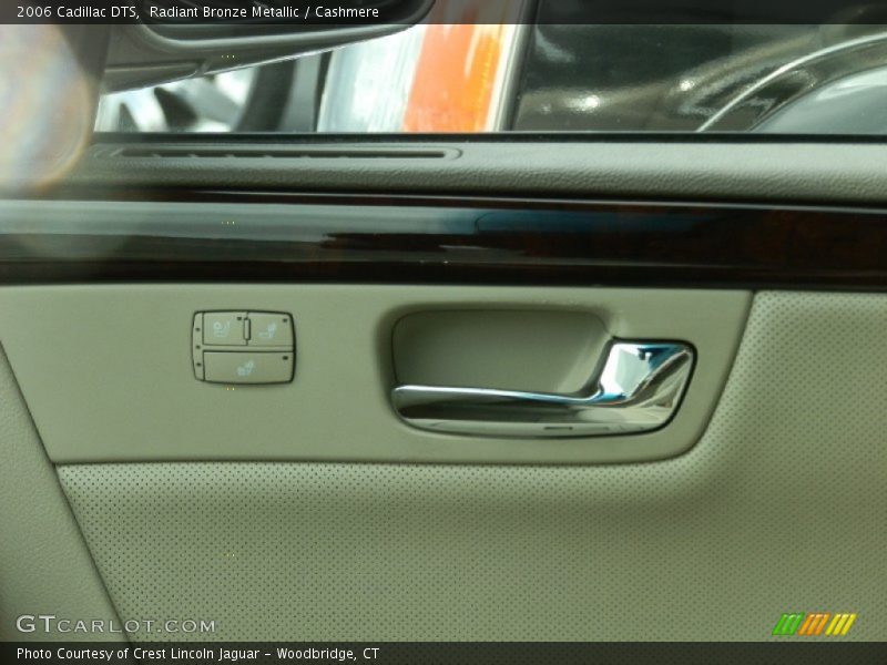 Radiant Bronze Metallic / Cashmere 2006 Cadillac DTS