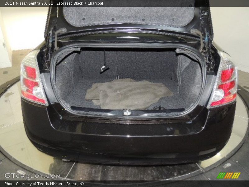 Espresso Black / Charcoal 2011 Nissan Sentra 2.0 SL