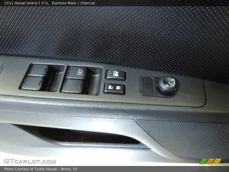 Espresso Black / Charcoal 2011 Nissan Sentra 2.0 SL