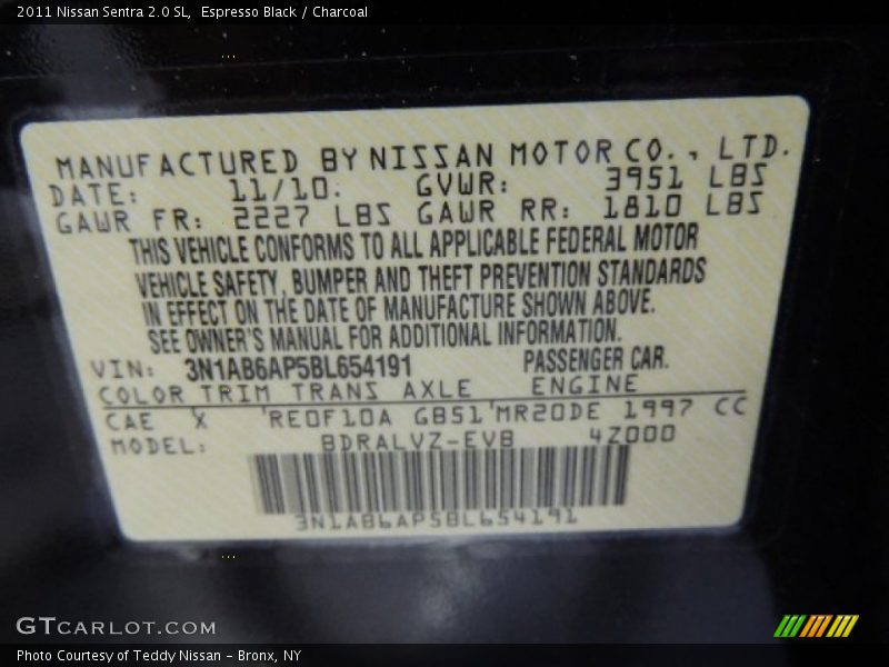 Espresso Black / Charcoal 2011 Nissan Sentra 2.0 SL