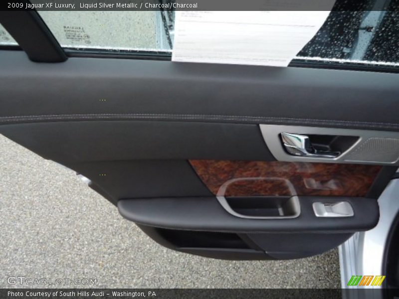 Liquid Silver Metallic / Charcoal/Charcoal 2009 Jaguar XF Luxury