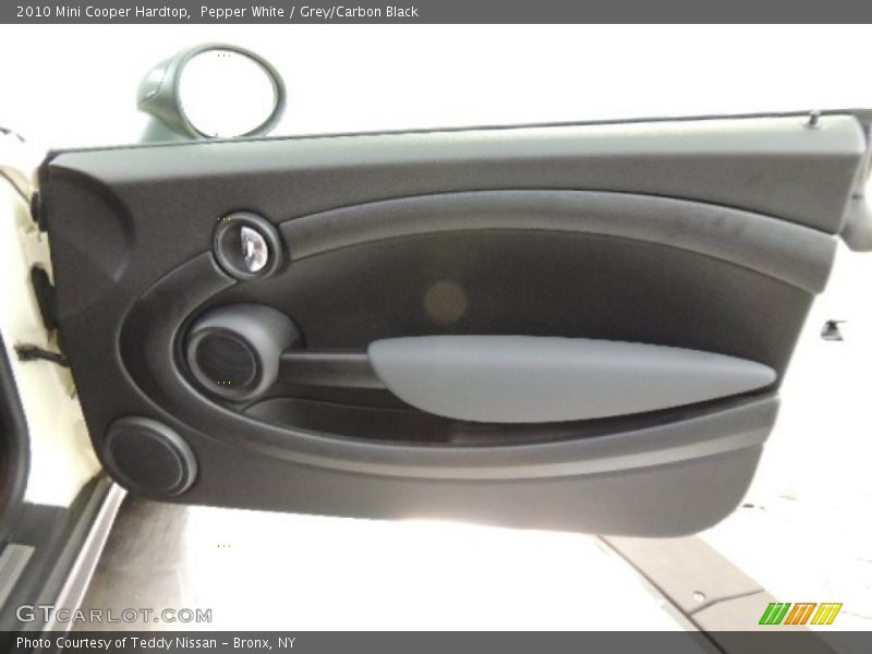 Pepper White / Grey/Carbon Black 2010 Mini Cooper Hardtop