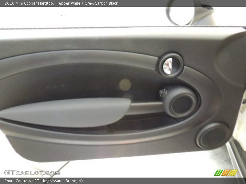 Pepper White / Grey/Carbon Black 2010 Mini Cooper Hardtop