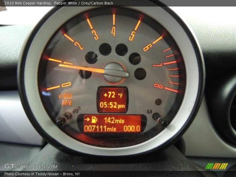 Pepper White / Grey/Carbon Black 2010 Mini Cooper Hardtop