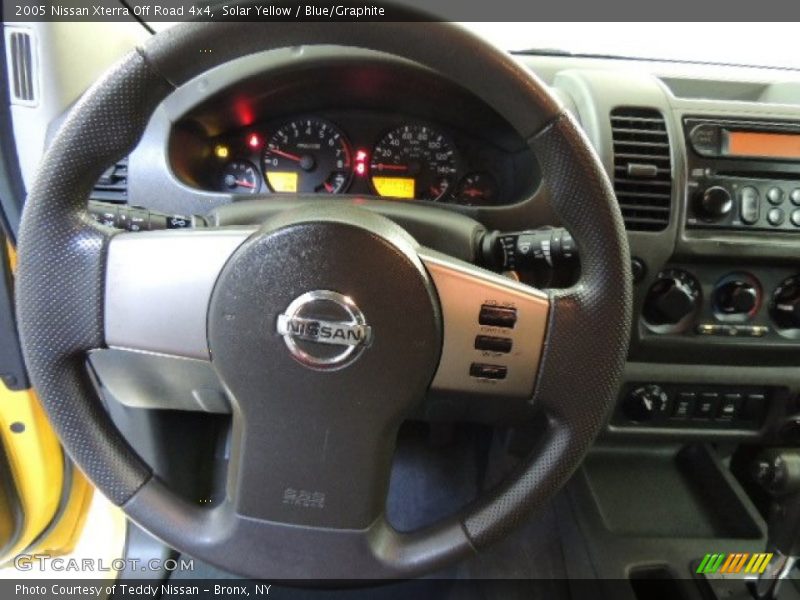 Solar Yellow / Blue/Graphite 2005 Nissan Xterra Off Road 4x4