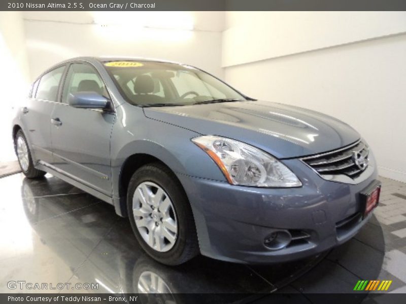 Ocean Gray / Charcoal 2010 Nissan Altima 2.5 S