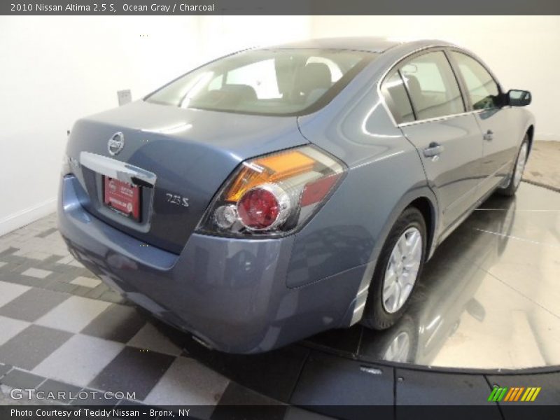 Ocean Gray / Charcoal 2010 Nissan Altima 2.5 S