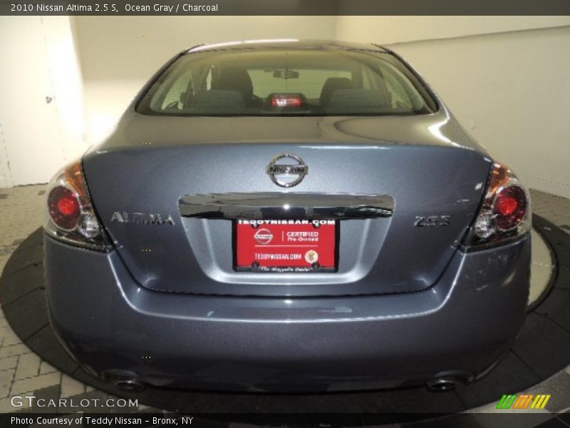 Ocean Gray / Charcoal 2010 Nissan Altima 2.5 S