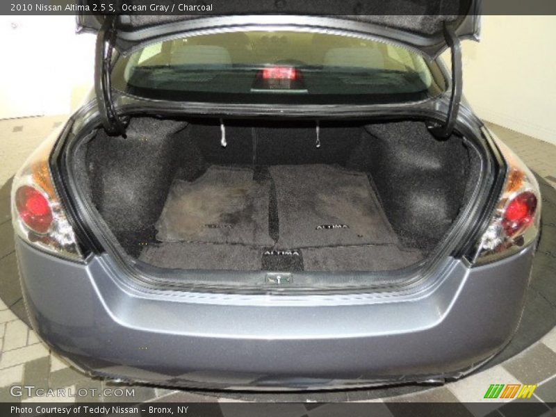 Ocean Gray / Charcoal 2010 Nissan Altima 2.5 S