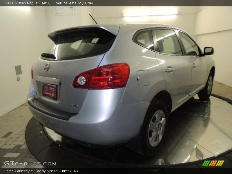 Silver Ice Metallic / Gray 2011 Nissan Rogue S AWD