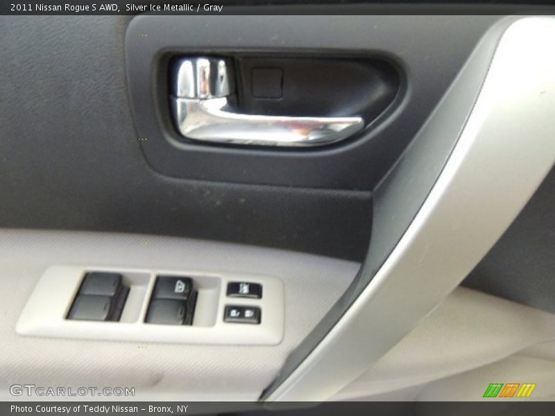 Silver Ice Metallic / Gray 2011 Nissan Rogue S AWD