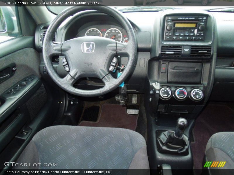 Dashboard of 2006 CR-V EX 4WD