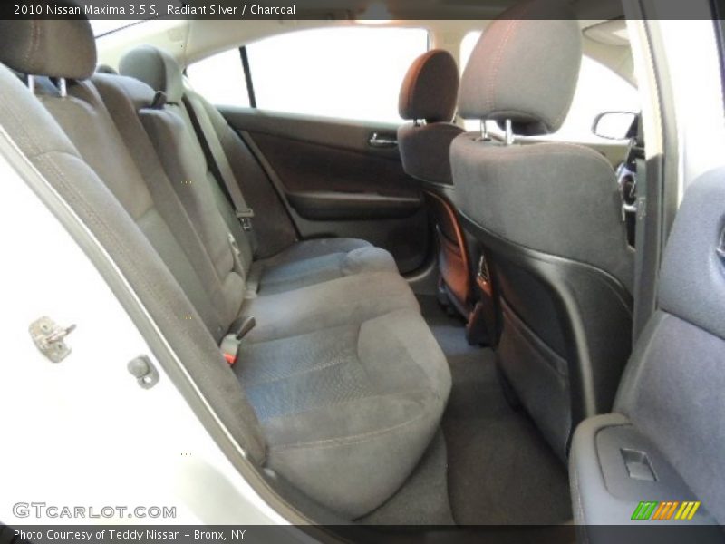 Radiant Silver / Charcoal 2010 Nissan Maxima 3.5 S