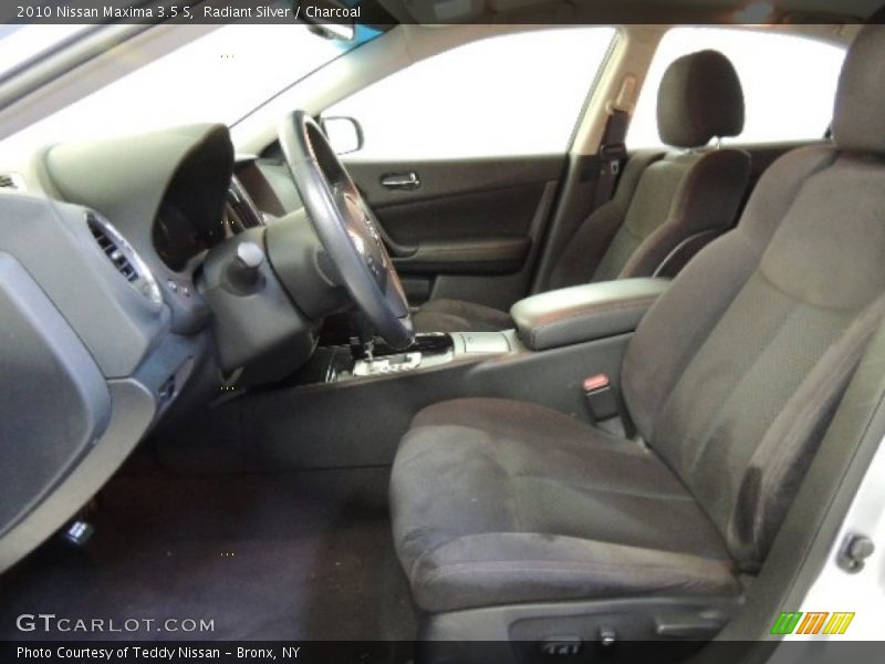 Radiant Silver / Charcoal 2010 Nissan Maxima 3.5 S