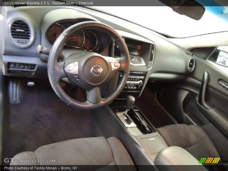 Radiant Silver / Charcoal 2010 Nissan Maxima 3.5 S