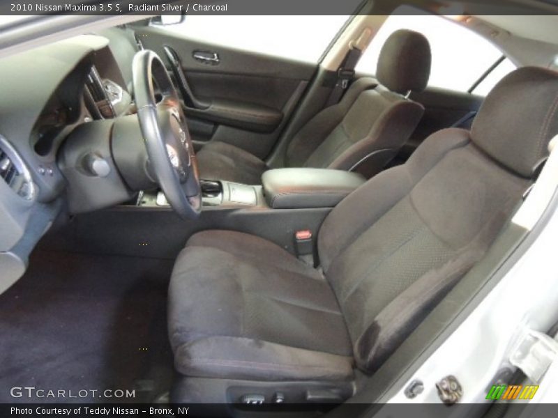 Radiant Silver / Charcoal 2010 Nissan Maxima 3.5 S