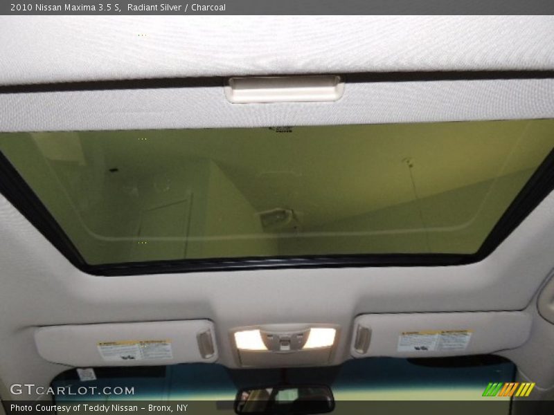 Radiant Silver / Charcoal 2010 Nissan Maxima 3.5 S