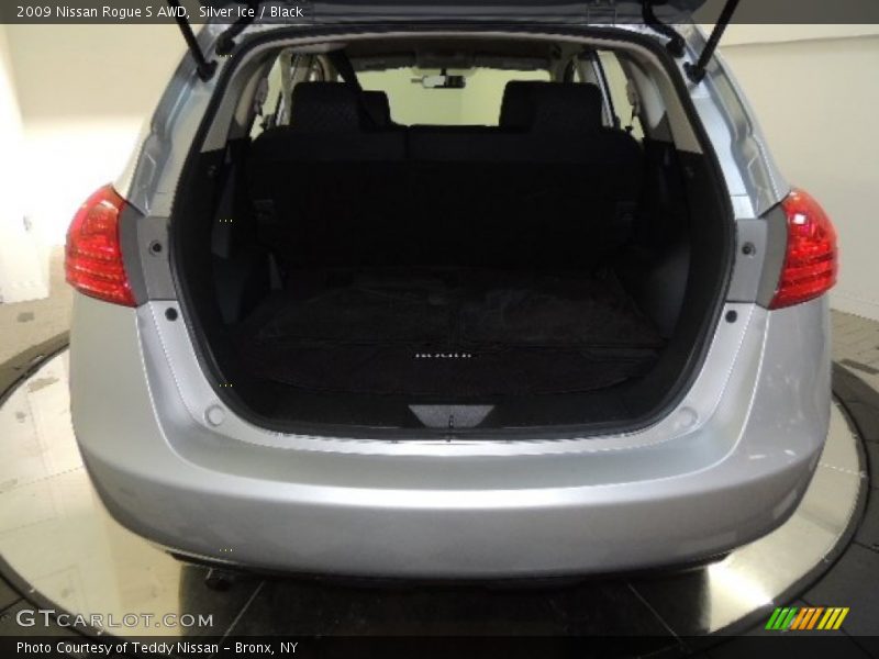Silver Ice / Black 2009 Nissan Rogue S AWD