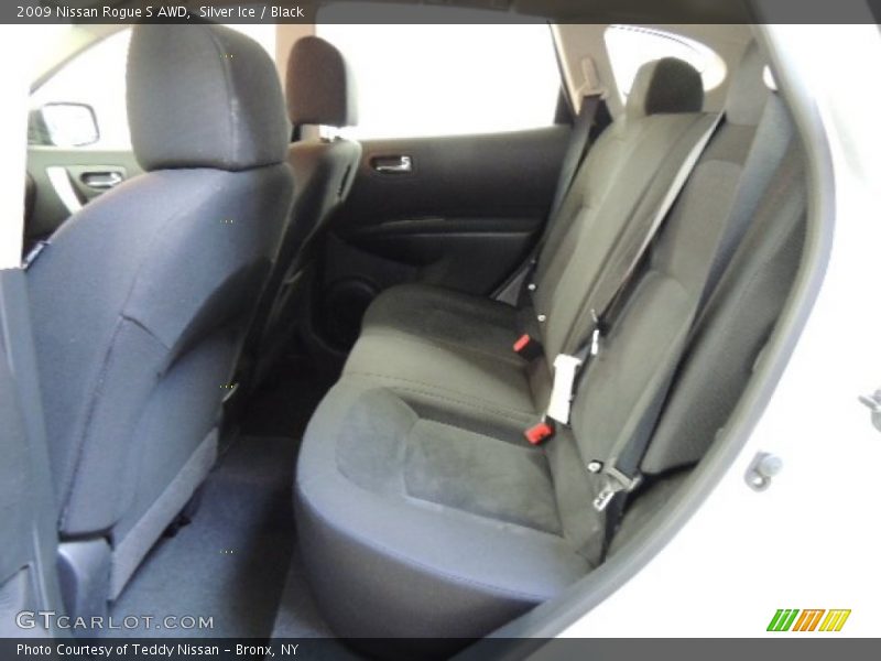 Silver Ice / Black 2009 Nissan Rogue S AWD