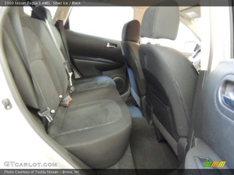 Silver Ice / Black 2009 Nissan Rogue S AWD
