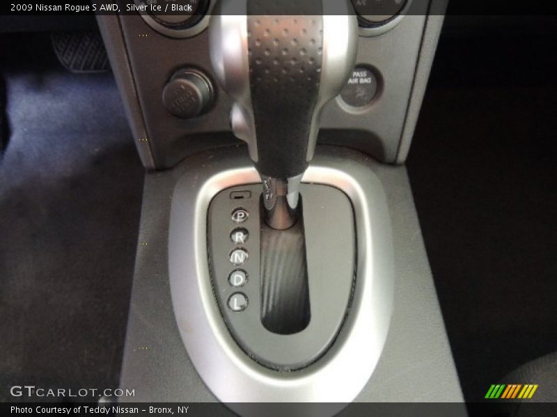 Silver Ice / Black 2009 Nissan Rogue S AWD