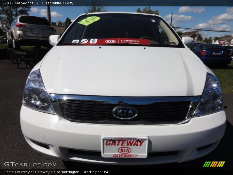 Clear White / Gray 2012 Kia Sedona LX