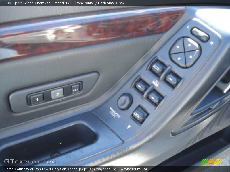 Stone White / Dark Slate Gray 2002 Jeep Grand Cherokee Limited 4x4