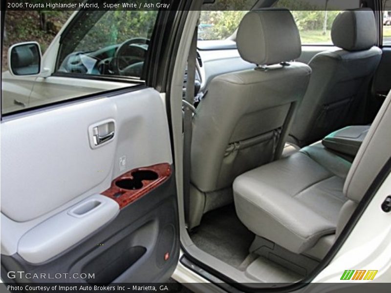 Super White / Ash Gray 2006 Toyota Highlander Hybrid